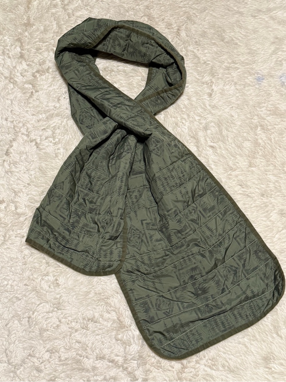 Pendleton Quilted Insulated Muffler Scarf Olive Green Geometric Neck Warmer